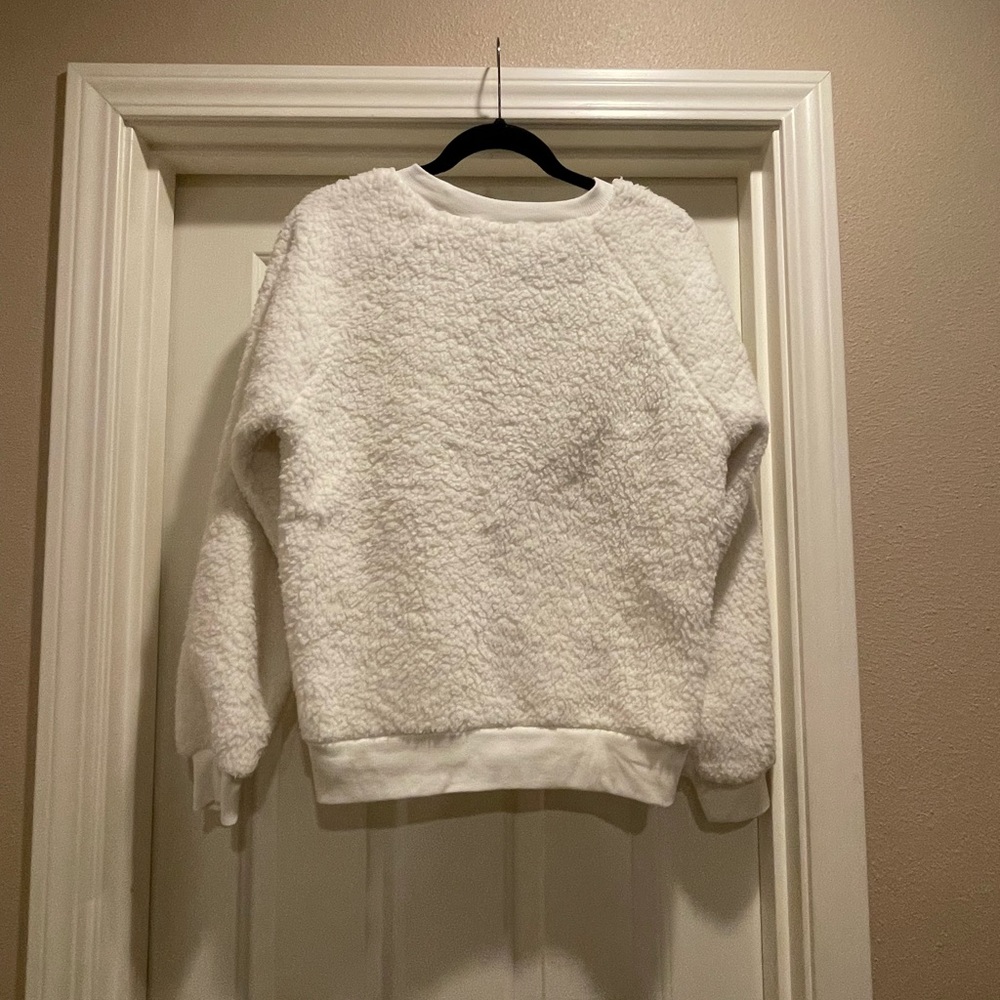 Sweater - Picture 5 of 6
